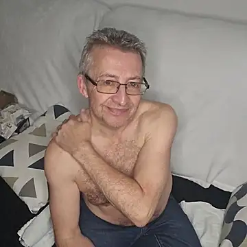 Snapshot of mann4u147 chatting on 10-14-25, 10:10 mann4u147 online show from 10-14-25, 10:10
