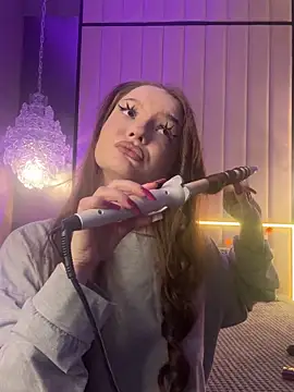 Snapshot of AlexaBright chatting on 11-03-25, 05:58 AlexaBright online show from 11-03-25, 05:58