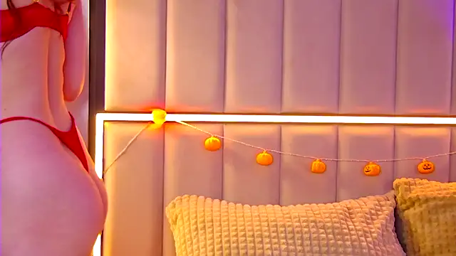 Snapshot of AlexaBright chatting on 11-05-25, 06:52 AlexaBright online show from 11-05-25, 06:52