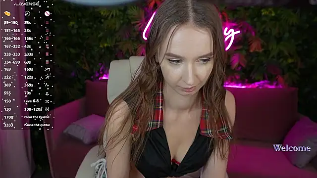 Snapshot of NikkyyLust chatting on 02-28-25, 10:52 NikkyyLust online show from 02-28-25, 10:52