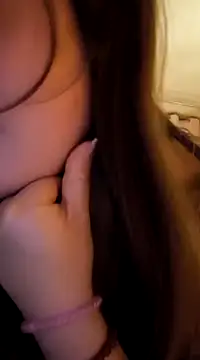 Snapshot of Nai_mi chatting on 02-08-25, 05:08 Nai mi online show from 02-08-25, 05:08