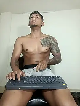 Blackhot000 online show from 03-19-25, 10:44
