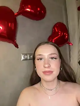 Snapshot of Jackie_White_ chatting on 02-20-25, 01:03 Jackie White  online show from 02-20-25, 01:03