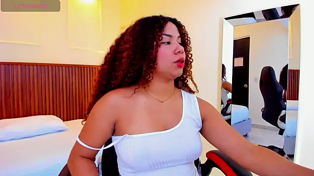 Snapshot of MELINAMARTINS chatting on 03-10-25, 07:18 MELINAMARTINS online show from 03-10-25, 07:18