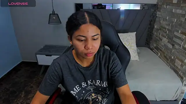 Snapshot of MELINAMARTINS chatting on 01-15-26, 07:28 MELINAMARTINS online show from 01-15-26, 07:28