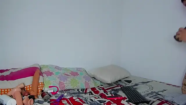 Snapshot of MELINAMARTINS chatting on 02-02-26, 10:19 MELINAMARTINS online show from 02-02-26, 10:19