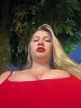 Snapshot of aurora_coldd chatting on 12-22-25, 11:13 aurora coldd online show from 12-22-25, 11:13