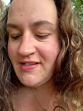 Snapshot of justtess chatting on 10-02-25, 12:56 justtess online show from 10-02-25, 12:56