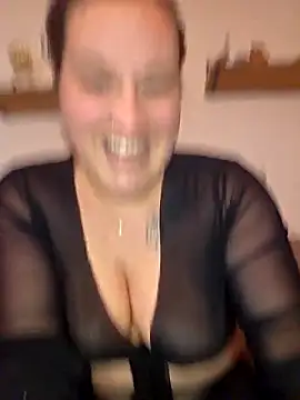 Snapshot of justtess chatting on 03-06-26, 07:21 justtess online show from 03-06-26, 07:21