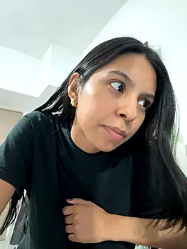 Valeedoll online show from 11-25-25, 03:06