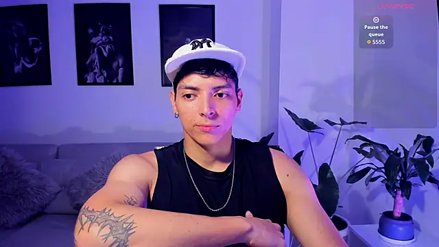 Snapshot of _JacobMiller__ chatting on 04-16-26, 04:13 JacobMiller online show from 04-16-26, 04:13