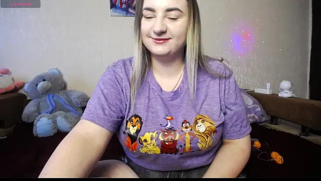 Snapshot of YourSwetiwGirl chatting on 10-22-25, 10:48 YourSwetiwGirl online show from 10-22-25, 10:48