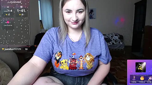 Snapshot of YourSwetiwGirl chatting on 11-07-25, 09:31 YourSwetiwGirl online show from 11-07-25, 09:31