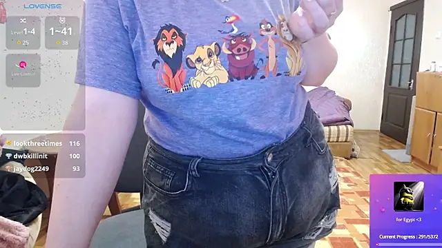 Snapshot of YourSwetiwGirl chatting on 11-24-25, 12:38 YourSwetiwGirl online show from 11-24-25, 12:38