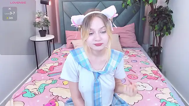 SweetieAngela online show from 03-05-25, 06:23