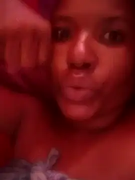 Snapshot of Coco_Nile chatting on 02-17-25, 02:37 Coco Nile online show from 02-17-25, 02:37