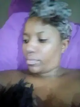 Snapshot of Coco_Nile chatting on 02-18-25, 04:37 Coco Nile online show from 02-18-25, 04:37