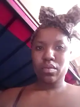 Snapshot of Coco_Nile chatting on 02-20-25, 08:39 Coco Nile online show from 02-20-25, 08:39