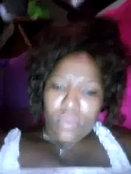 Snapshot of Coco_Nile chatting on 02-21-25, 03:54 Coco Nile online show from 02-21-25, 03:54