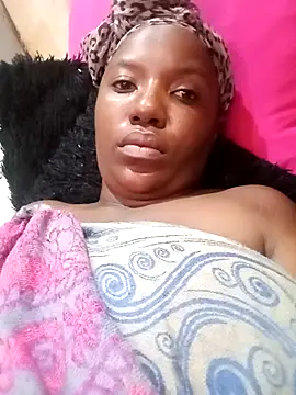 Snapshot of Coco_Nile chatting on 02-22-25, 04:29 Coco Nile online show from 02-22-25, 04:29