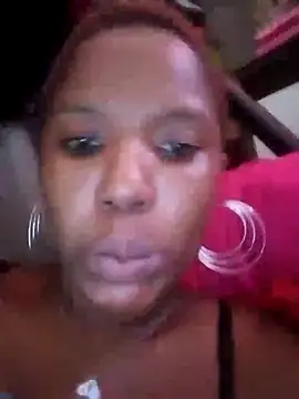 Snapshot of Coco_Nile chatting on 02-25-25, 02:44 Coco Nile online show from 02-25-25, 02:44