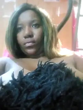 Snapshot of Coco_Nile chatting on 03-05-25, 01:31 Coco Nile online show from 03-05-25, 01:31