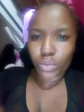 Snapshot of Coco_Nile chatting on 03-08-25, 06:37 Coco Nile online show from 03-08-25, 06:37
