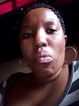 Snapshot of Coco_Nile chatting on 03-13-25, 02:33 Coco Nile online show from 03-13-25, 02:33