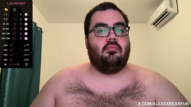 Snapshot of alexxxbear chatting on 12-17-25, 07:20 alexxxbear online show from 12-17-25, 07:20
