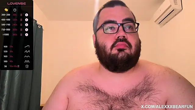 Snapshot of alexxxbear chatting on 01-16-26, 01:48 alexxxbear online show from 01-16-26, 01:48