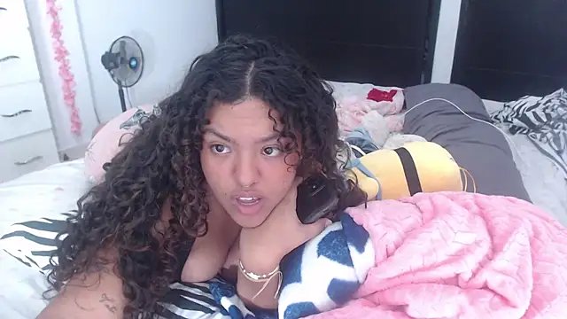 Anitta bell online show from 02-13-25, 01:08