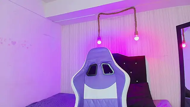 Snapshot of nicky_angel1 chatting on 11-07-25, 06:41 nicky angel1 online show from 11-07-25, 06:41