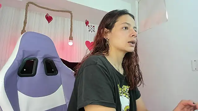 Snapshot of nicky_angel1 chatting on 02-21-26, 09:16 nicky angel1 online show from 02-21-26, 09:16