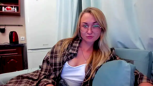 Snapshot of your_Goddess_Eva chatting on 09-11-25, 07:25 your Goddess Eva online show from 09-11-25, 07:25