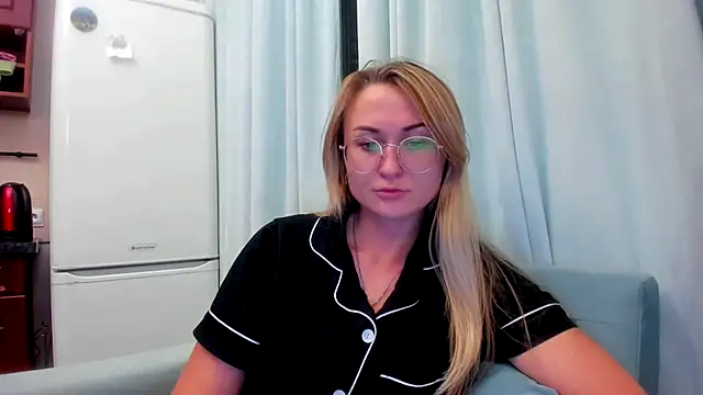 Snapshot of your_Goddess_Eva chatting on 09-22-25, 07:05 your Goddess Eva online show from 09-22-25, 07:05