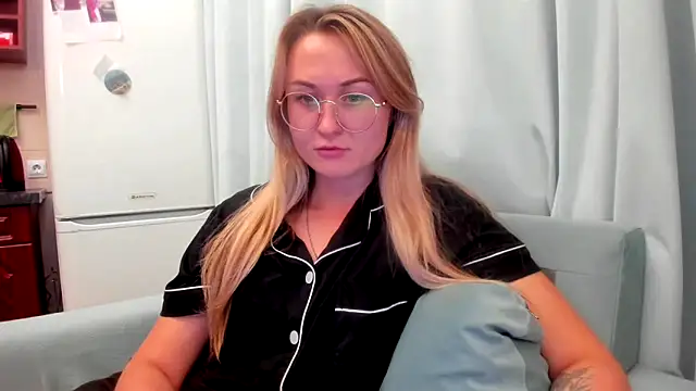 Snapshot of your_Goddess_Eva chatting on 10-07-25, 08:06 your Goddess Eva online show from 10-07-25, 08:06