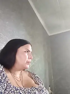 Greta Tamar online show from 09-28-25, 09:58