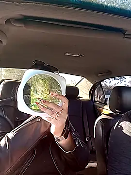 Greta Tamar online show from 10-07-25, 05:37