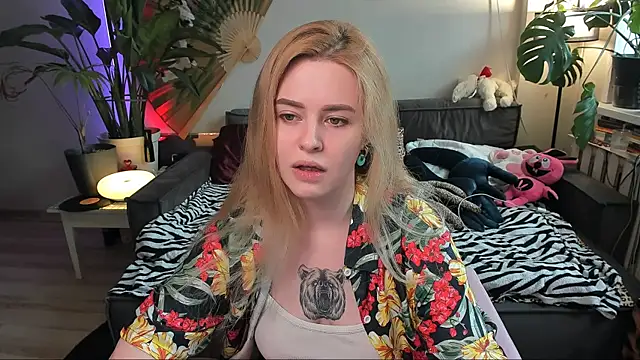 Alexa Pirs online show from 03-26-26, 12:44