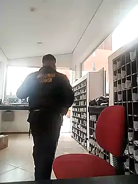 Snapshot of oscarshow24 chatting on 02-23-25, 09:48 oscarshow24 online show from 02-23-25, 09:48