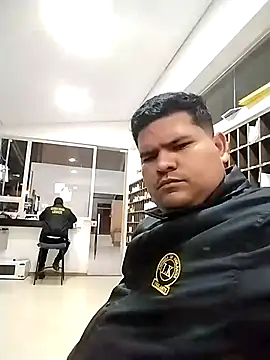 Snapshot of oscarshow24 chatting on 02-27-25, 05:45 oscarshow24 online show from 02-27-25, 05:45