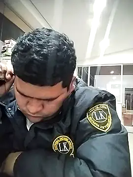 Snapshot of oscarshow24 chatting on 10-08-25, 06:55 oscarshow24 online show from 10-08-25, 06:55