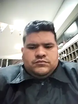 Snapshot of oscarshow24 chatting on 10-26-25, 05:57 oscarshow24 online show from 10-26-25, 05:57