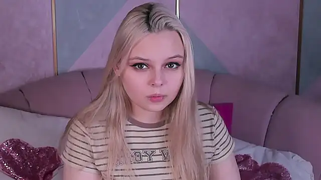 CLAIRE VOGT online show from 03-03-25, 03:31