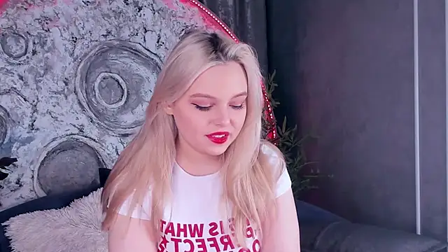 CLAIRE VOGT online show from 03-11-25, 06:00