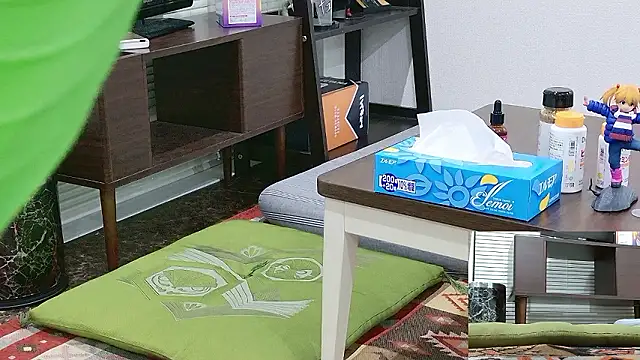 YARASERO-kun online show from 12-18-25, 11:49