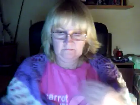 Snapshot of Violet5364 chatting on 02-23-25, 06:23 Violet5364 online show from 02-23-25, 06:23