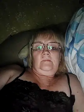 Snapshot of Violet5364 chatting on 11-24-25, 09:36 Violet5364 online show from 11-24-25, 09:36