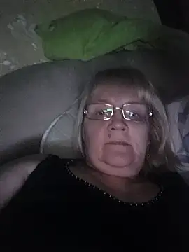 Snapshot of Violet5364 chatting on 11-28-25, 09:06 Violet5364 online show from 11-28-25, 09:06