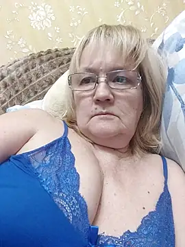 Snapshot of Violet5364 chatting on 01-13-26, 08:36 Violet5364 online show from 01-13-26, 08:36